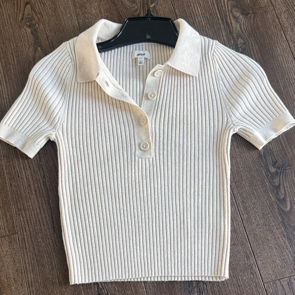 aerie NWOT Cream Ribbed Short-Sleeve top S